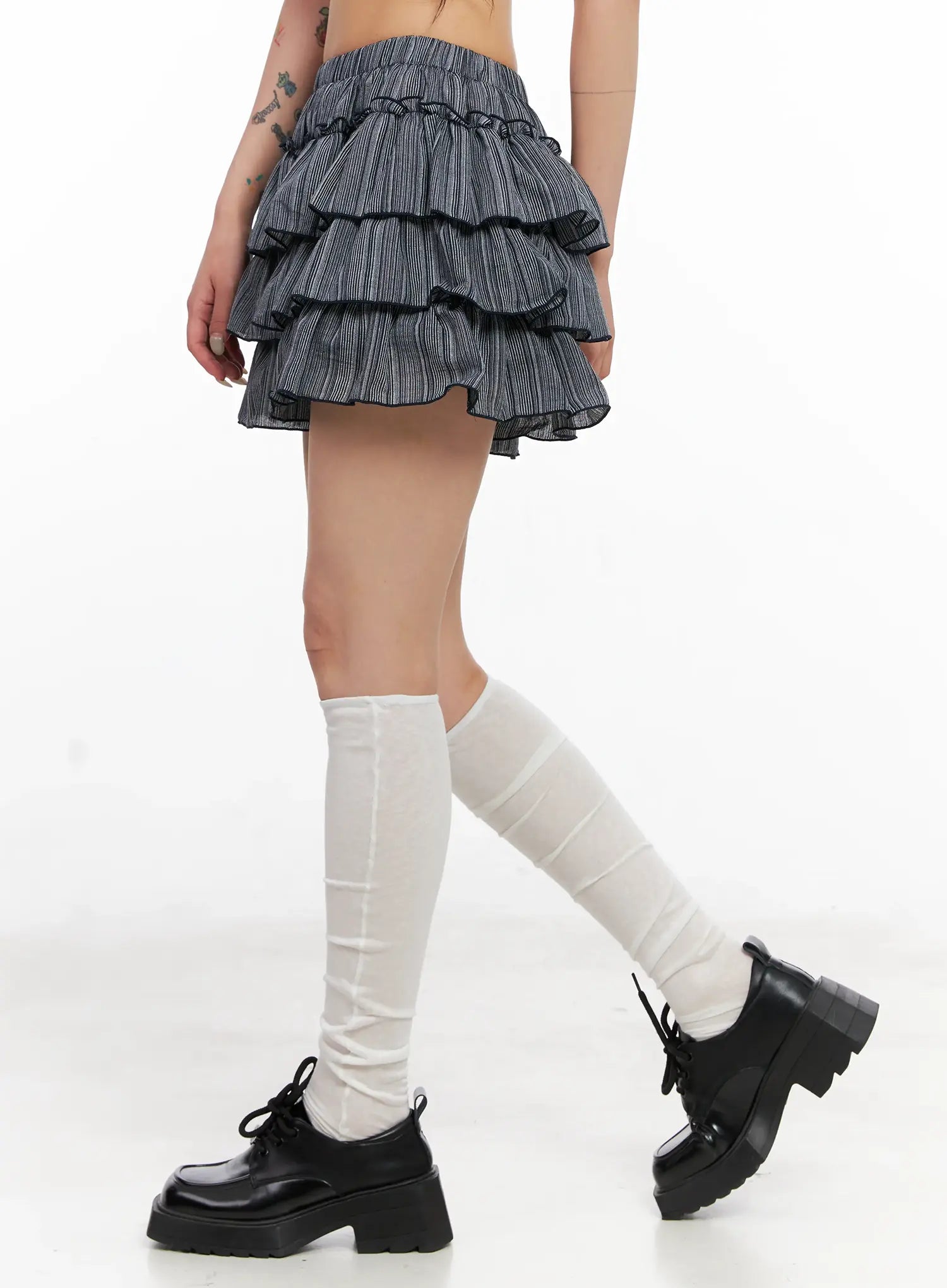 ruffled-gingham-tiered-mini-skirt-cl528