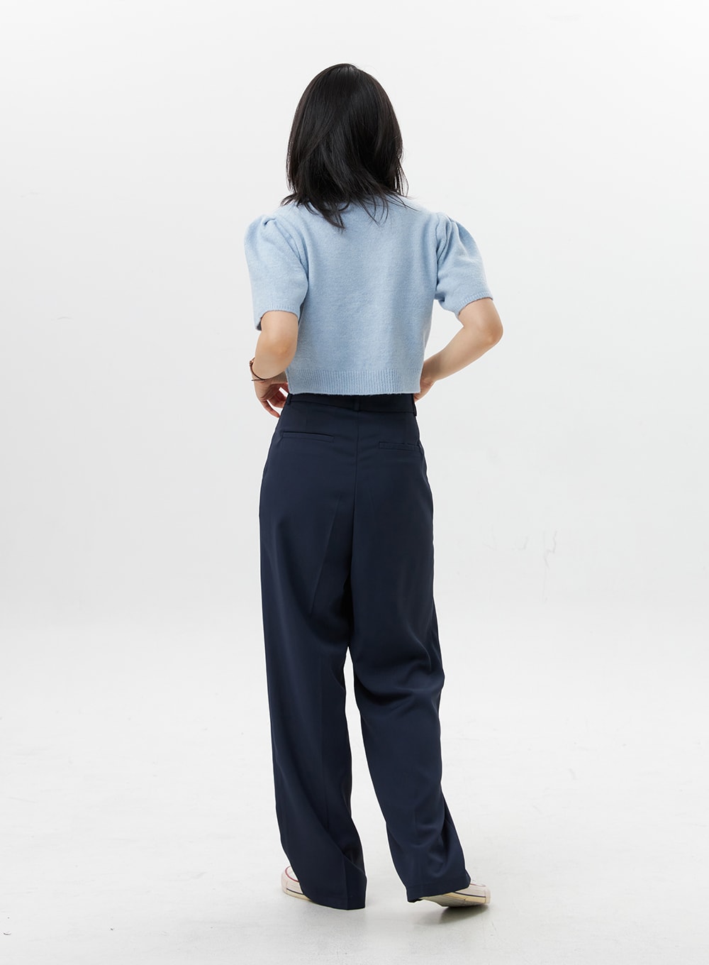 loose-fit-pintuck-pants-og318