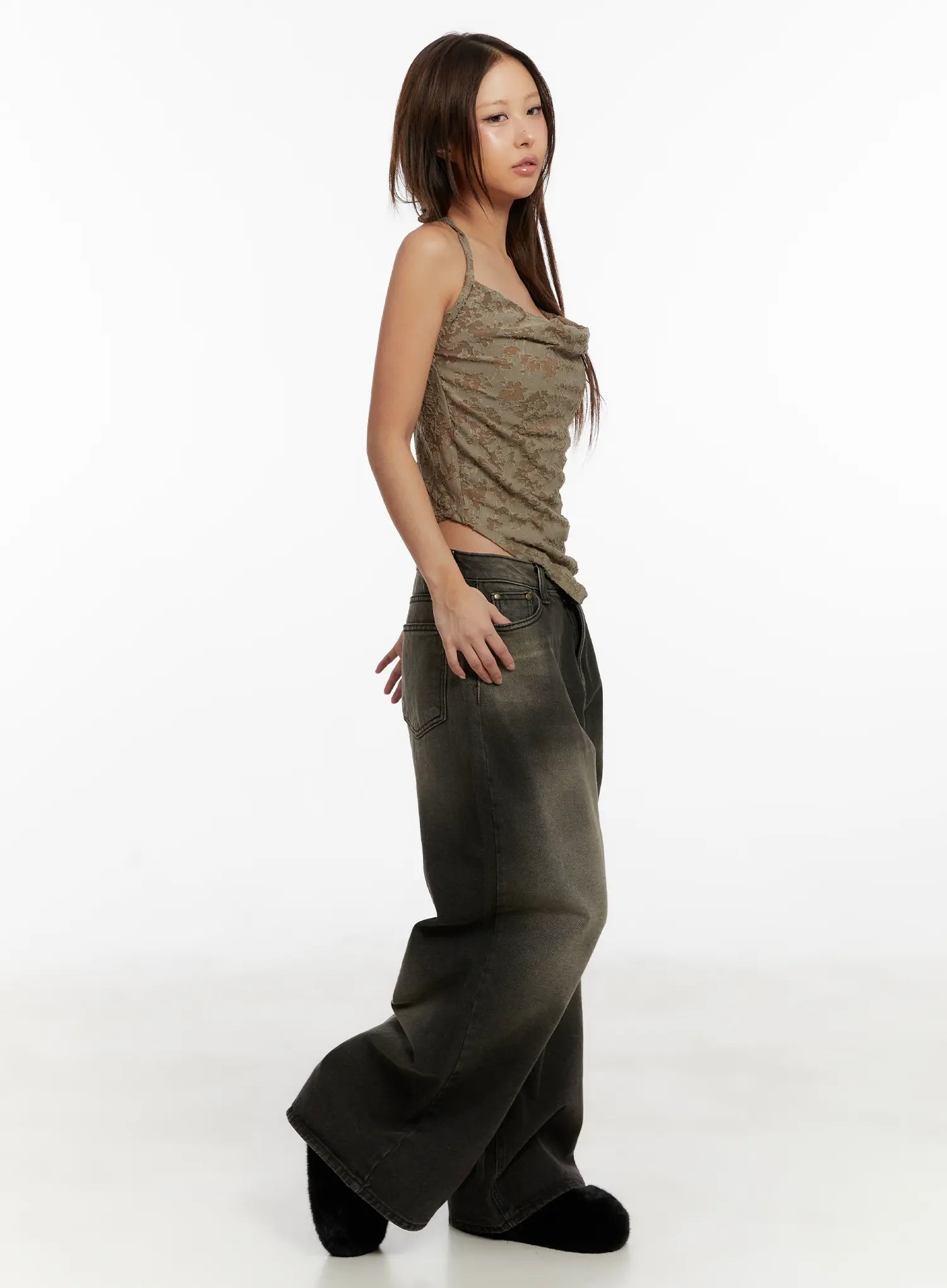 jin-vintage-wash-wide-leg-jeans-cd517