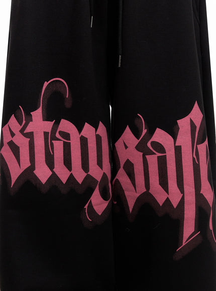 bold-graphic-sweatpants-in503