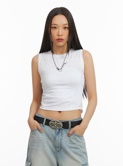 crop-sleeveless-top-ia417