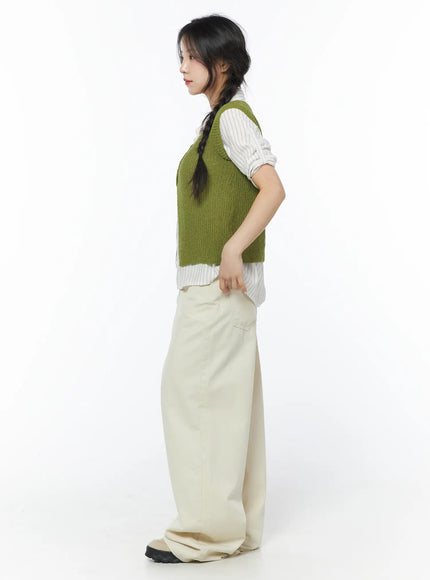 button-knit-sleeveless-cardigan-cy522