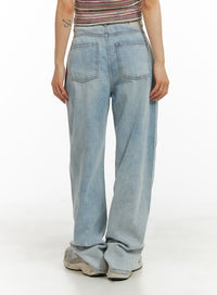 washed-denim-wide-fit-straight-jeans-ca408