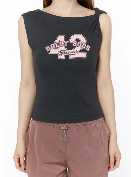 42-graphic-twist-shoulder-sleeveless-top-cu511