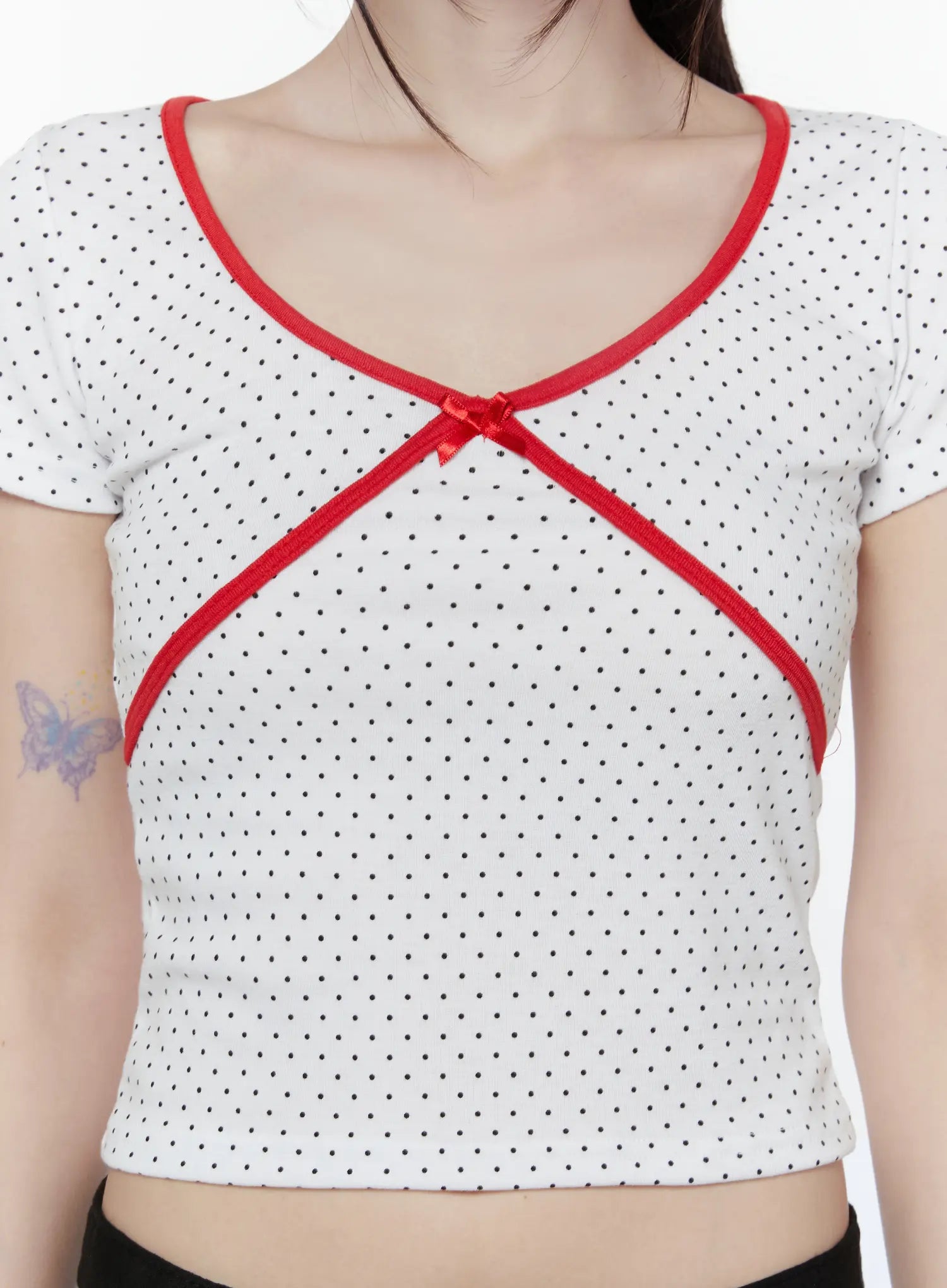 polka-dot-ribbon-v-neck-tee-cu508