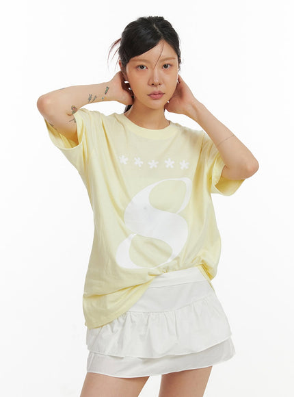 acubi-oversized-graphic-top-iy410