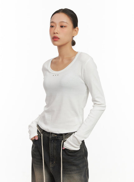 cotton-blend-solid-u-neck-top-cd410