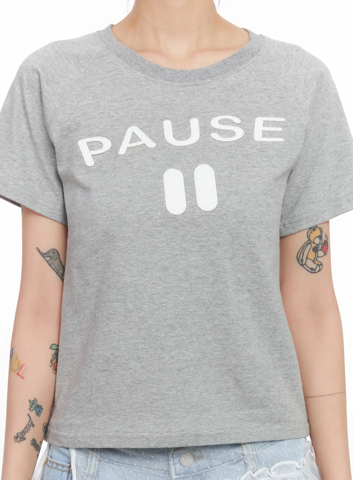 pause-graphic-cropped-tee-cl528