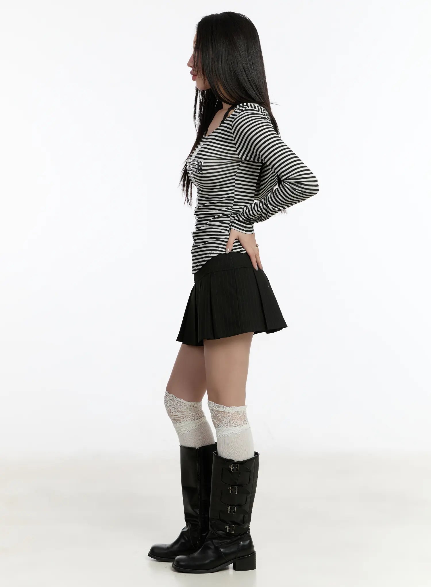 striped-studded-long-sleeve-hoodie-cm511