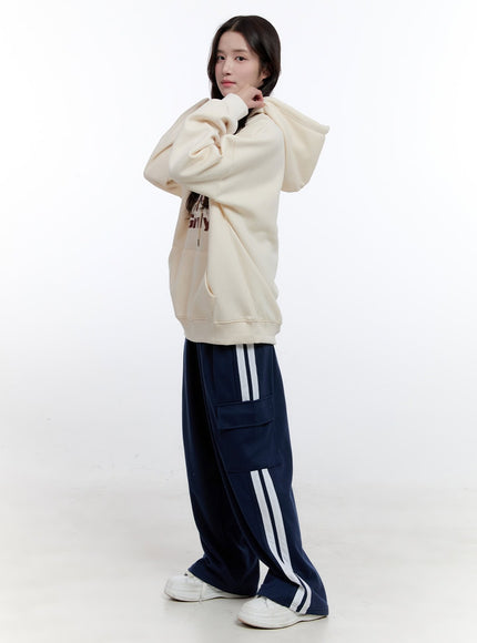 loose-fit-baggy-cargo-sweatpants-on418