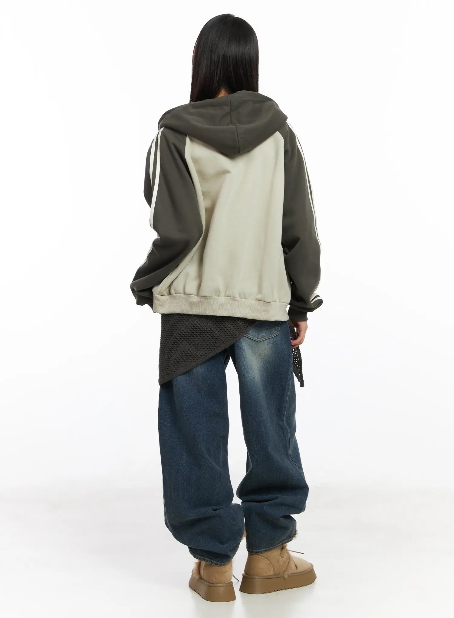 Eliza Fleece-Lined Washed Wide Leg Jeans CD518 in blue, back full-body view on model, washed wide-leg cotton denim pooling at hem, paired with colorblock hoodie and knit wrap.