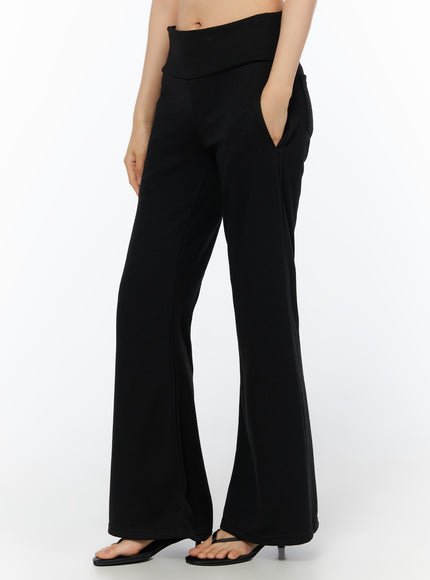 slim-fit-flared-yoga-pants-iu516