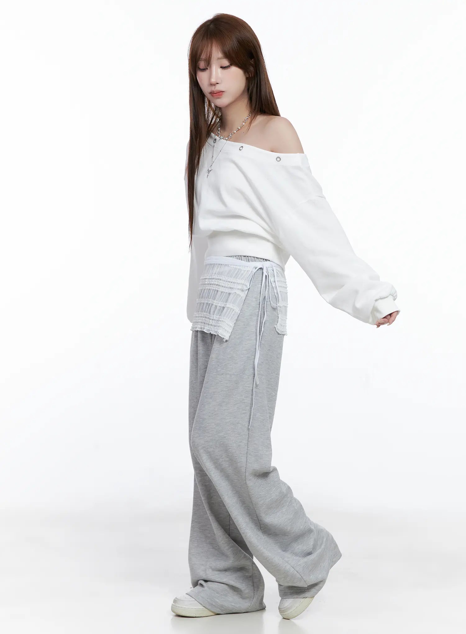 comfort-fit-wide-sweatpants-cg529