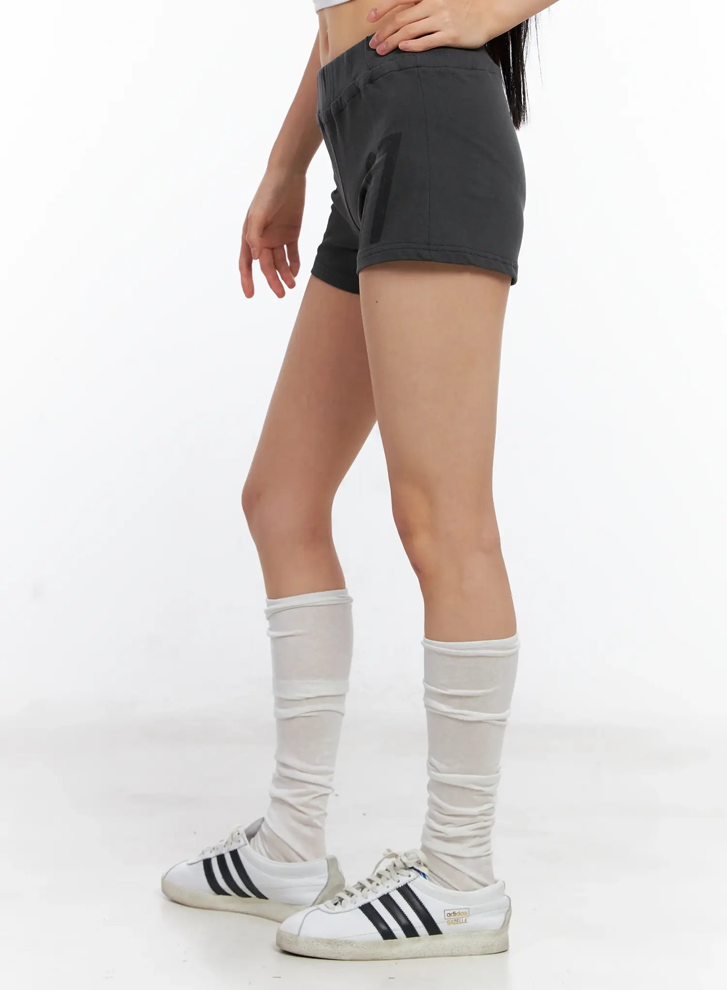 trendy-graphic-print-shorts-cl529