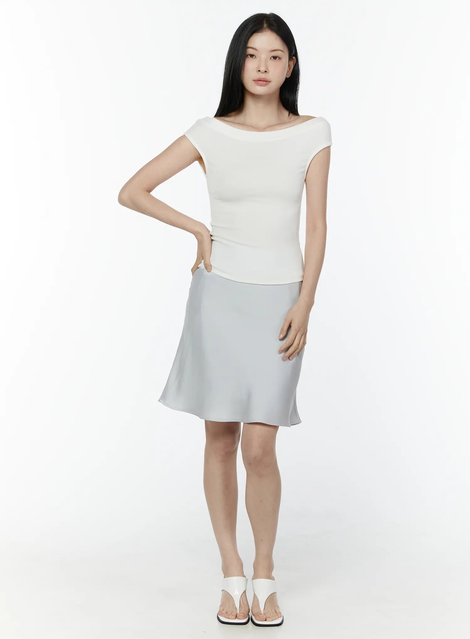 satin-midi-skirt-iu505