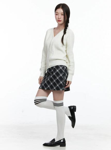 v-neck-button-knit-cardigan-co506