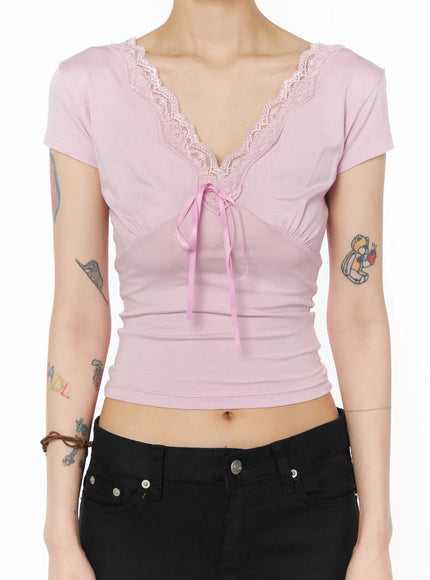 v-neck-lace-accent-top-cy527