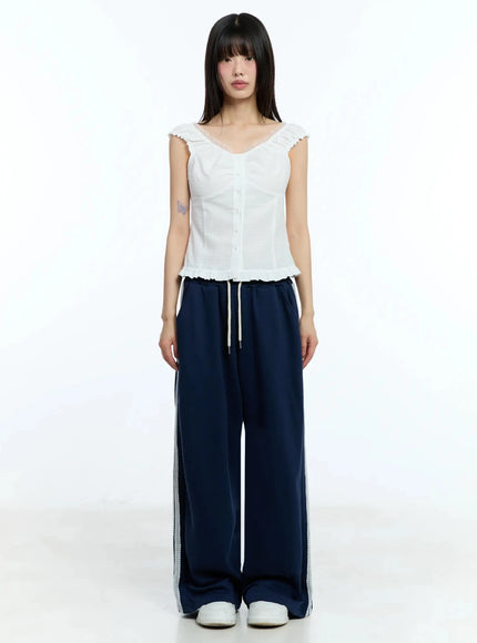 frill-trim-sleeveless-blouse-iu525