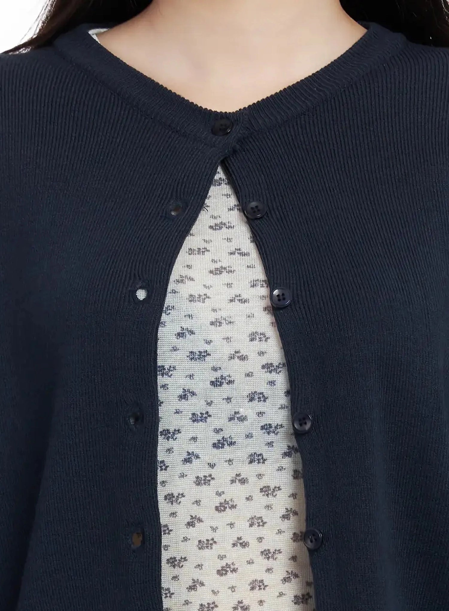 round-neck-knit-cardigan-im502