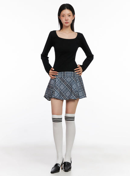 checkered-pleated-mini-skirt-is508