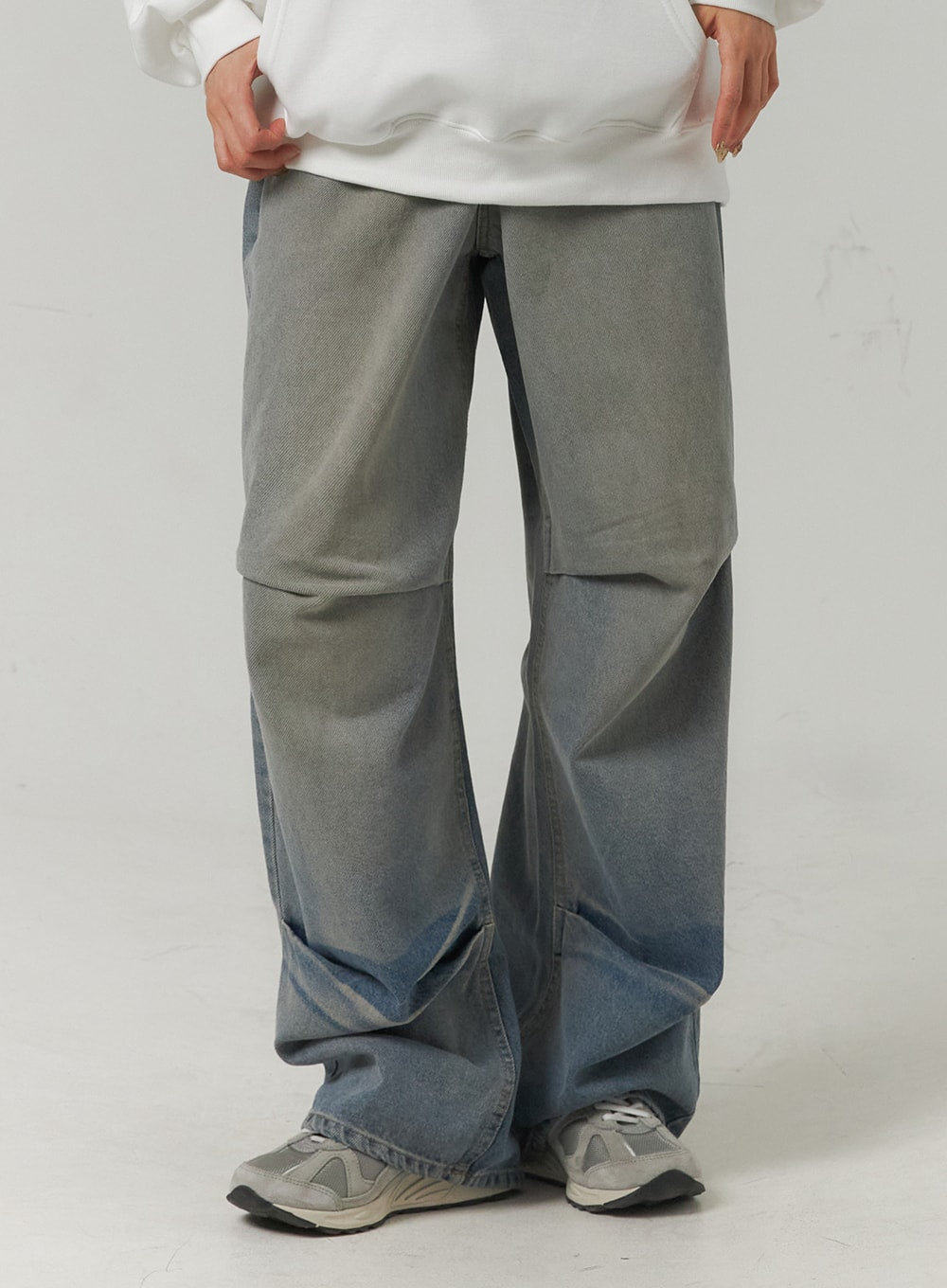 Pintuck Washed Denim Wide-Leg Jeans CJ418 in Blue, size L