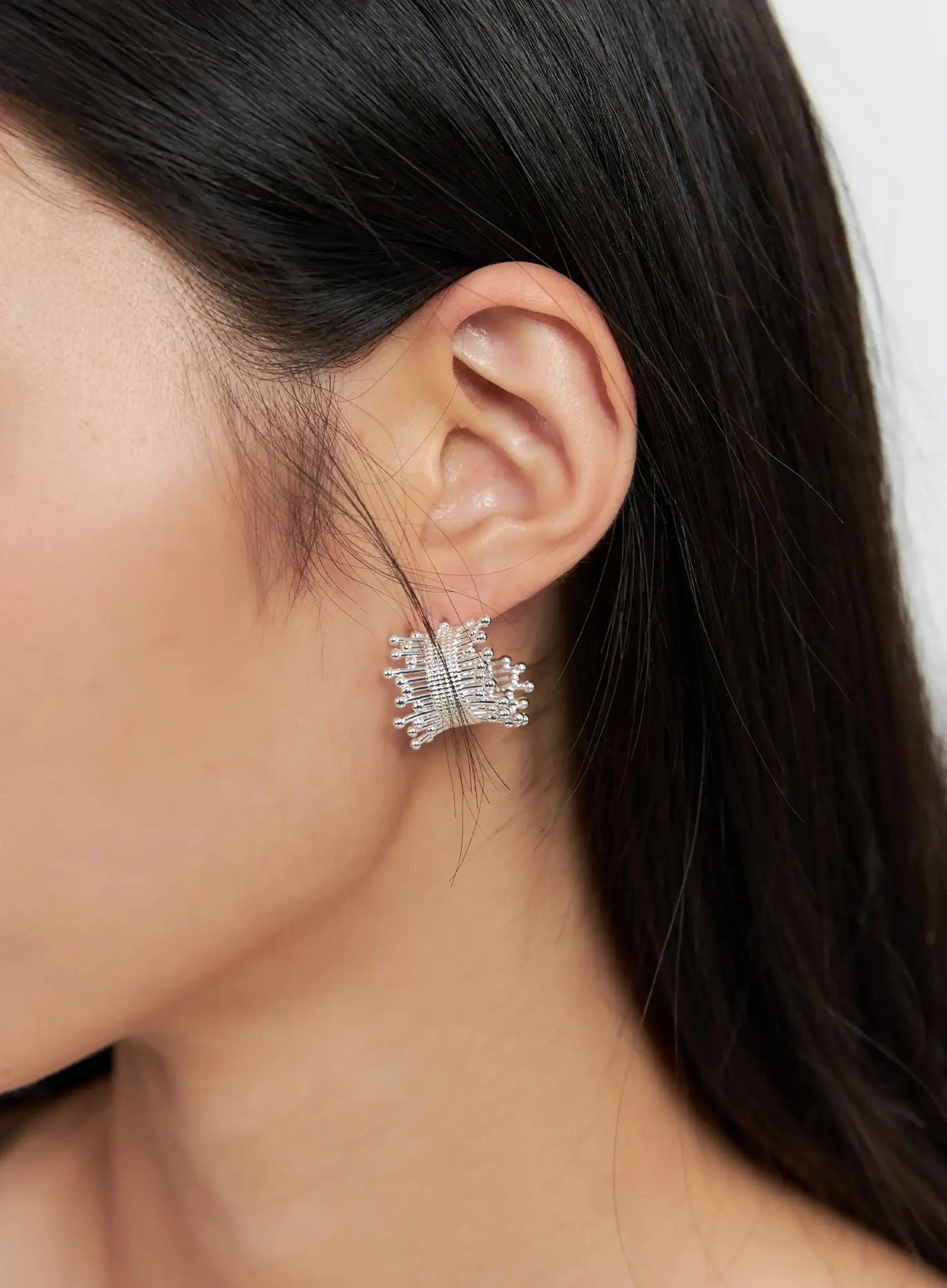 modern-chic-statement-earrings-is515