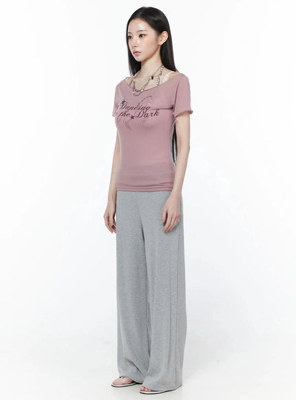 graphic-off-shoulder-top-iu512