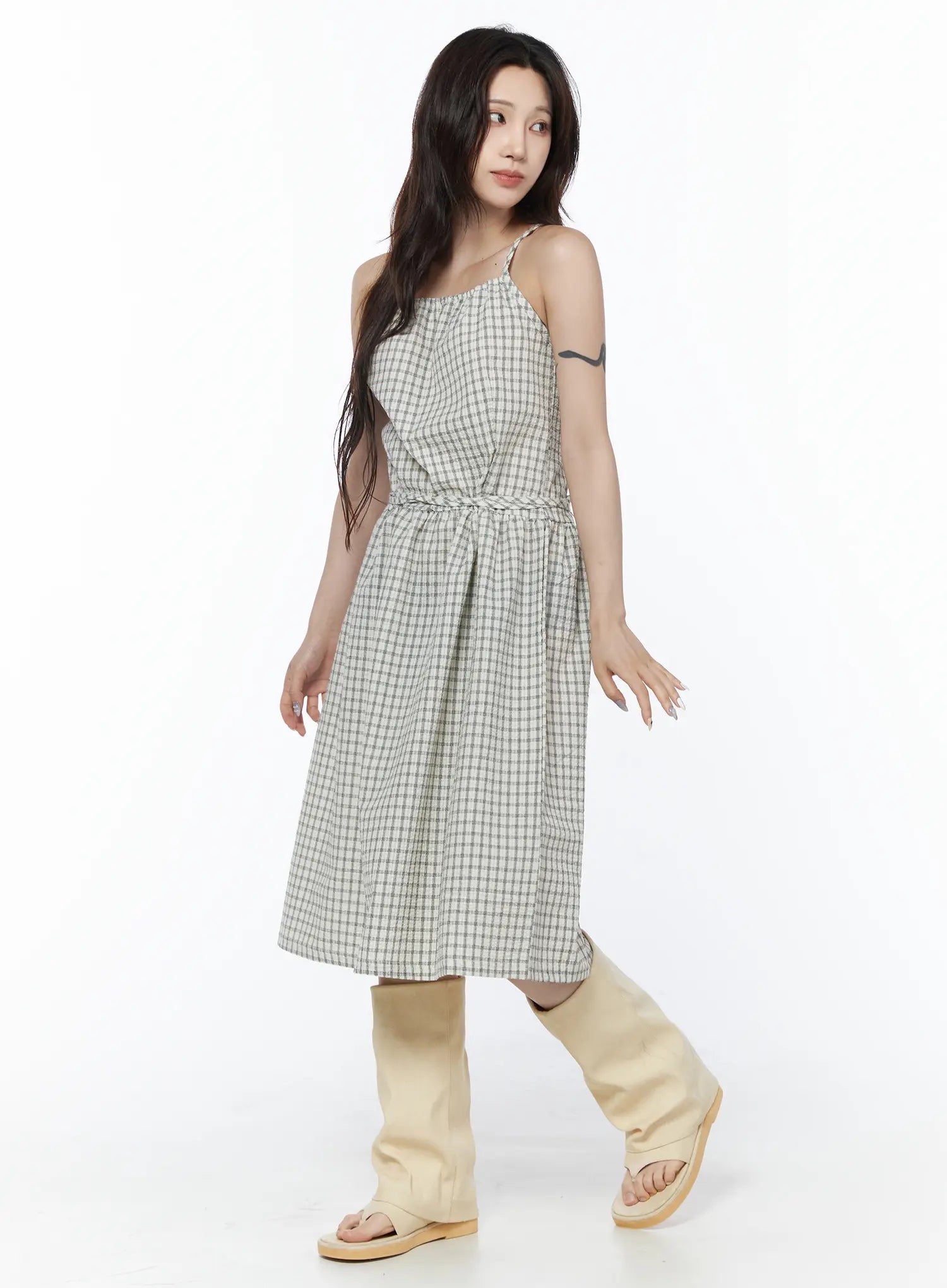 ruched-henley-tiered-mini-dress-cu504