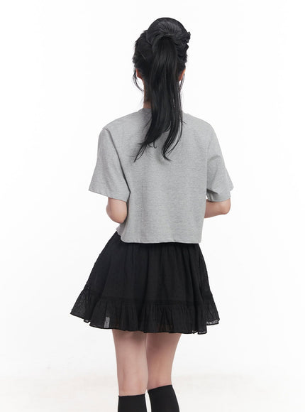 casual-graphic-crop-top-cy526