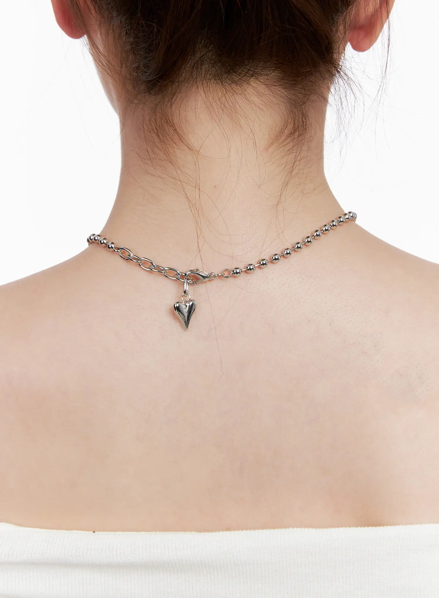 bold-heart-necklace-cl524