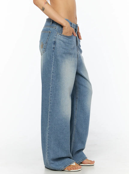 violetta-embroidered-wide-leg-jeans-cu517
