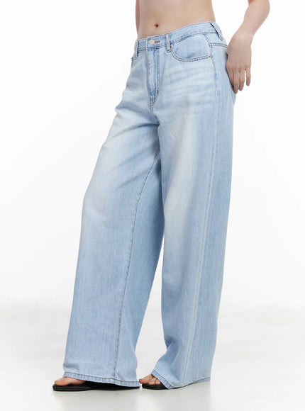 anastasia-wide-leg-light-wash-jeans-ca510