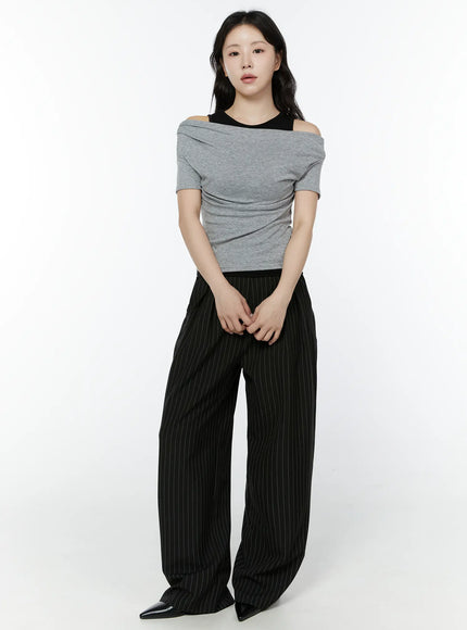 striped-pintuck-wide-slacks-iy511
