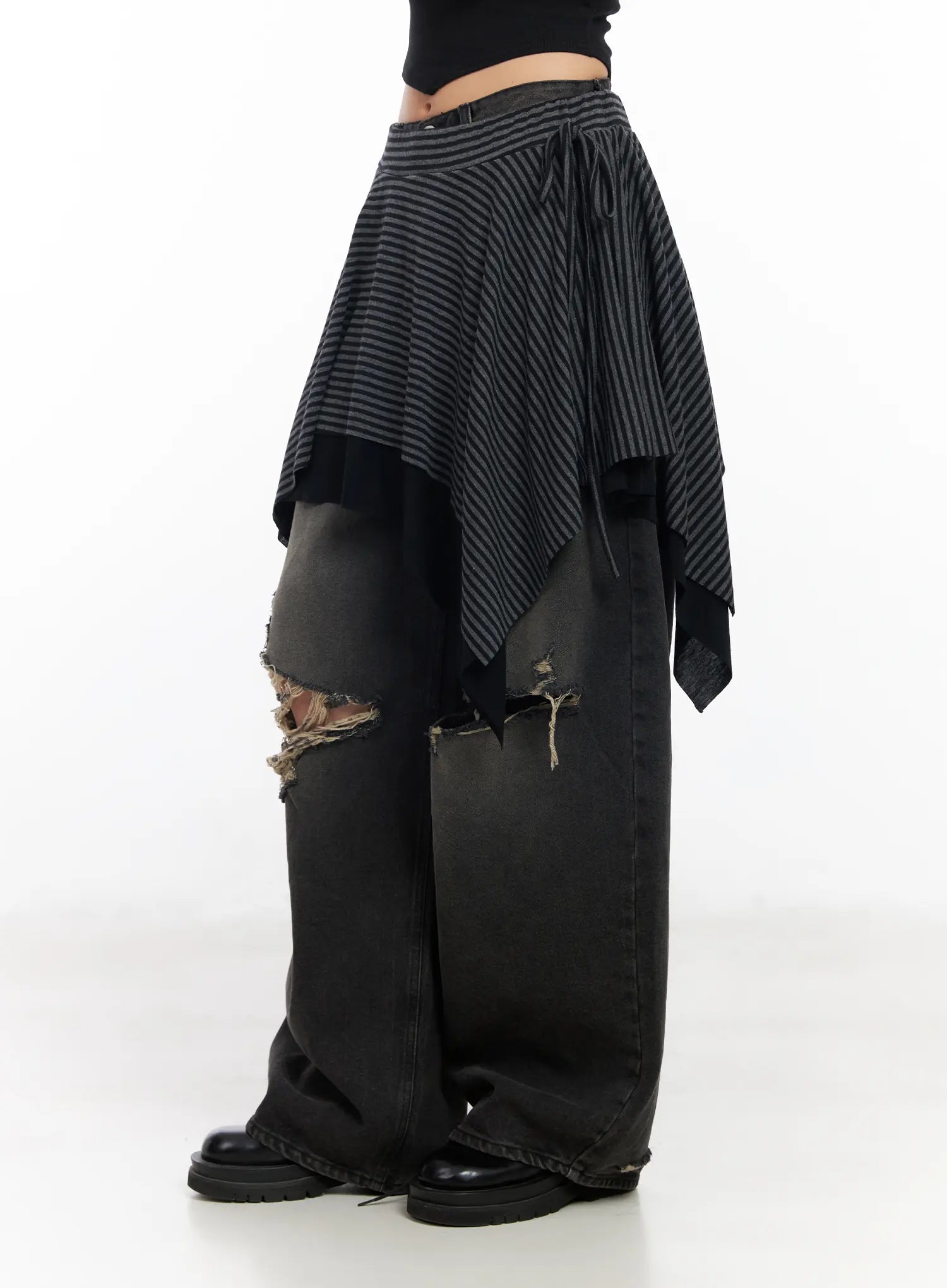 striped-asymmetric-flare-skirt-cd1202