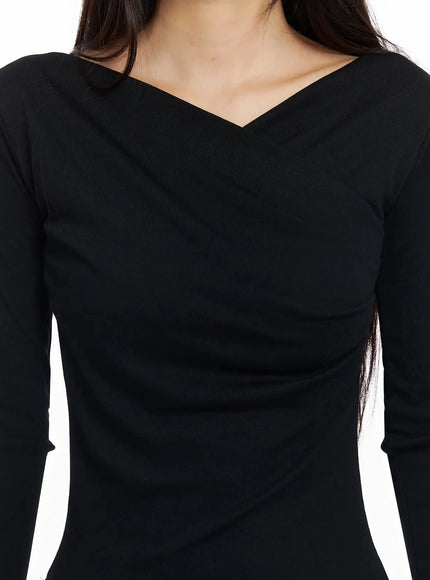 draped-v-neck-long-sleeve-top-ia508