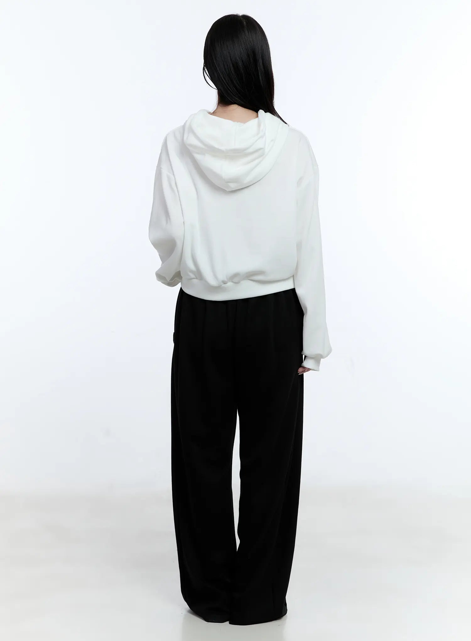 relaxed-fit-wide-leg-sweatpants-cg514