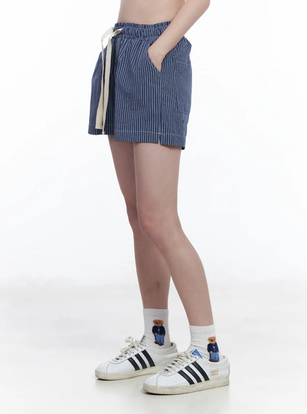 striped-drawstring-shorts-ca509
