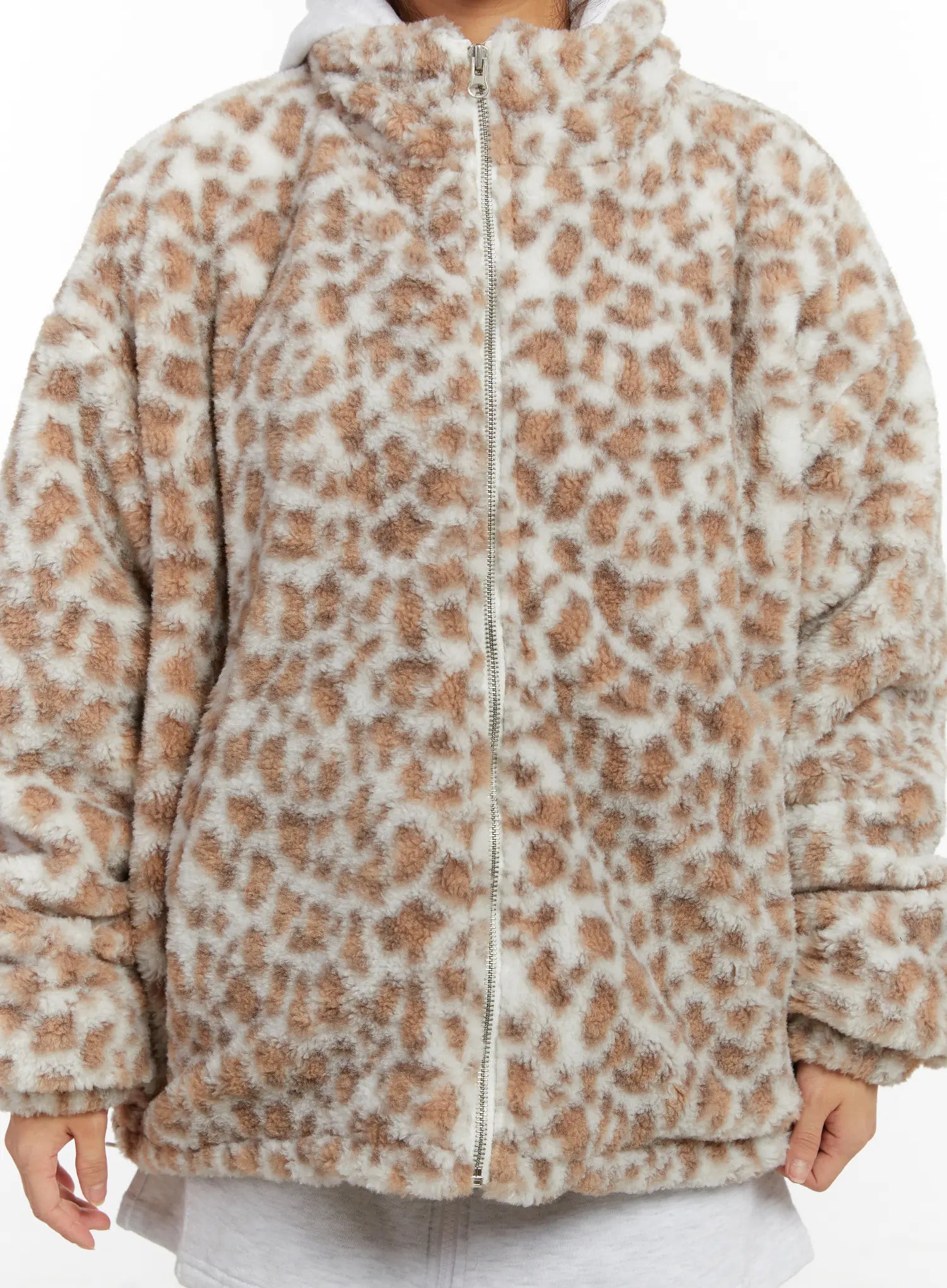 oversized-leopard-print-sherpa-jacket-cd515