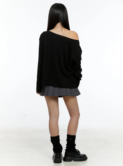 lettering-off-shoulder-long-sleeve-cs517