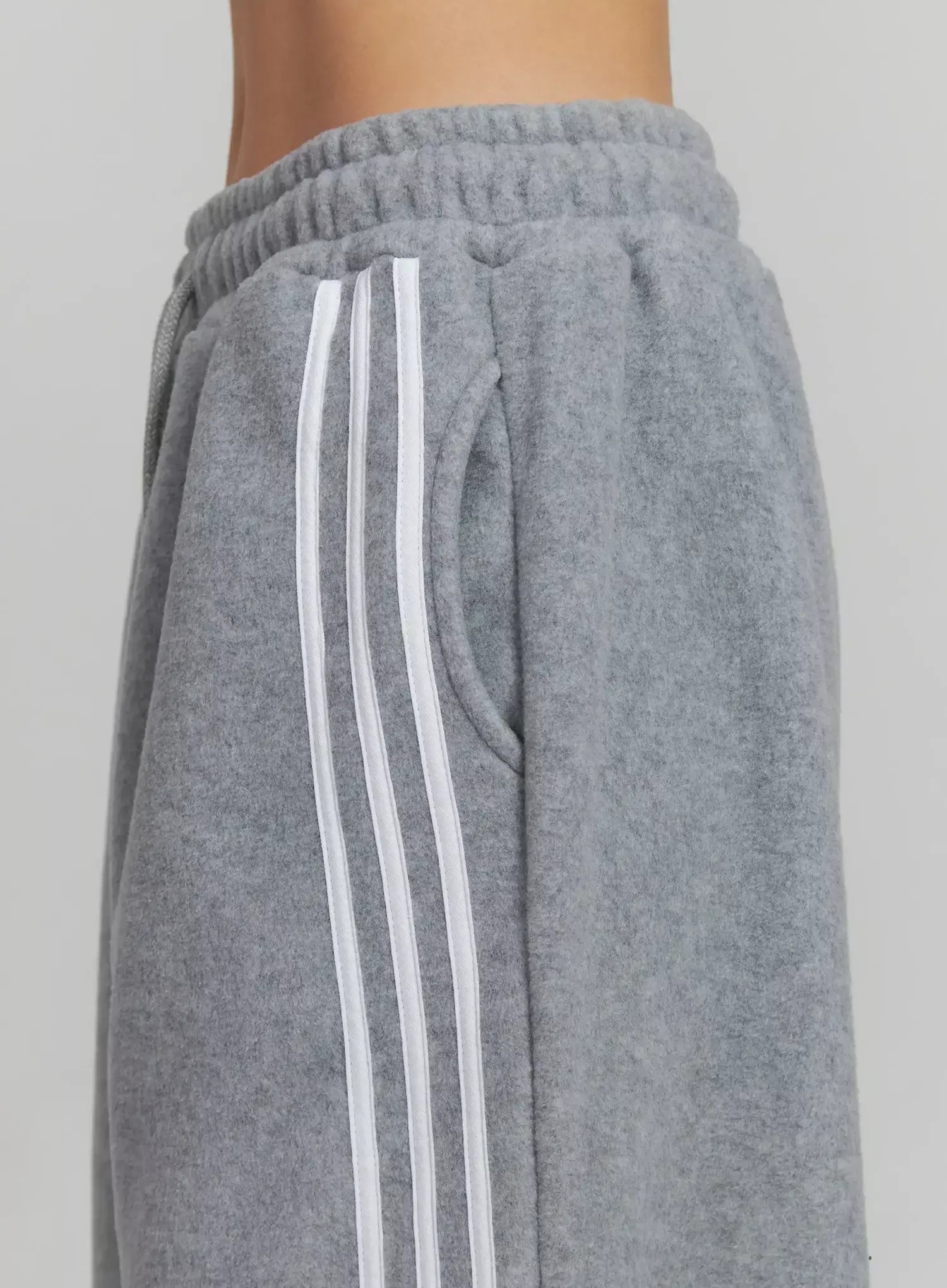 stripe-sweatpants-ij505