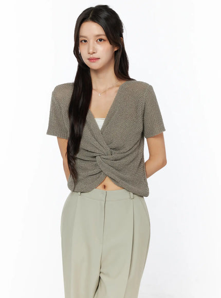twist-detail-knit-short-sleeve-top-cu522