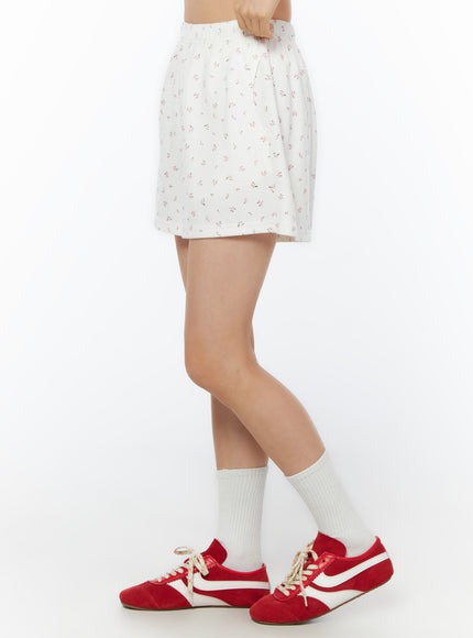 floral-print-shorts-iu516