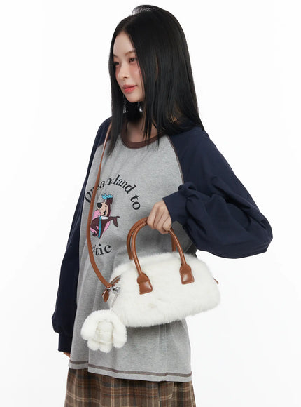 faux-fur-keyring-bag-set-cj520