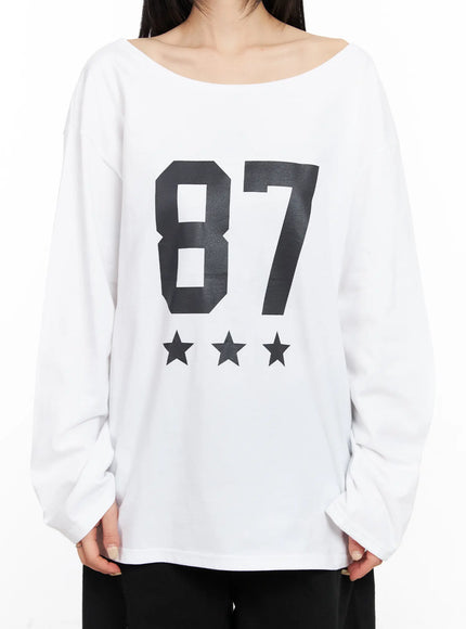 oversized-off-shoulder-graphic-tee-cm516