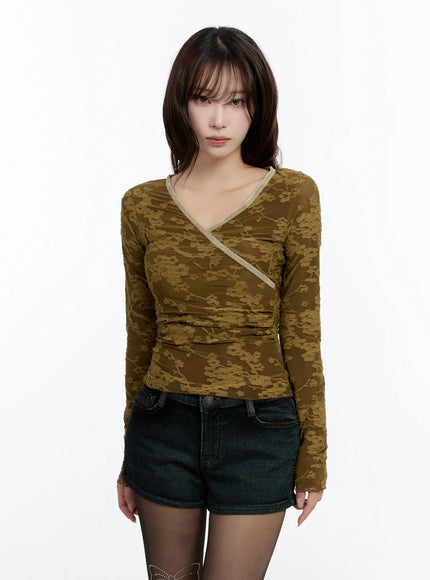 velvet-lace-v-neck-long-sleeve-top-cn524