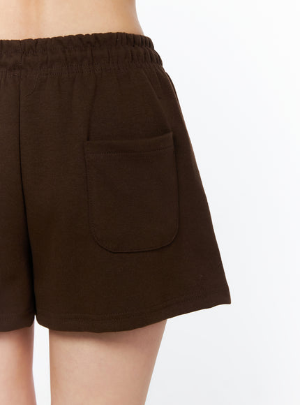 casual-track-shorts-iu519