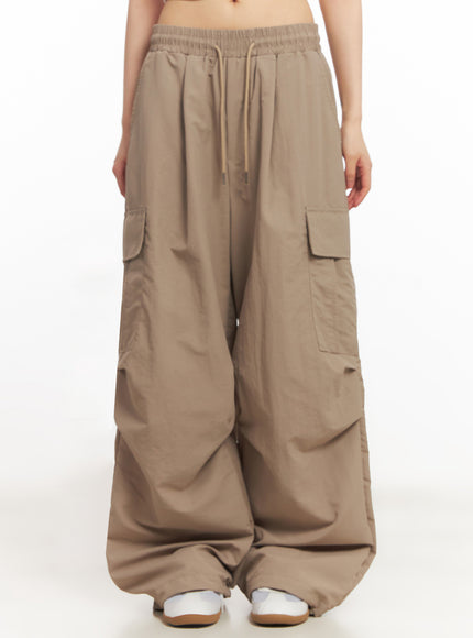 cargo-wide-leg-windbreaker-pants-iy502