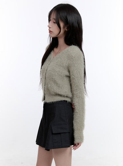 v-neck-fuzzy-crop-cardigan-co418