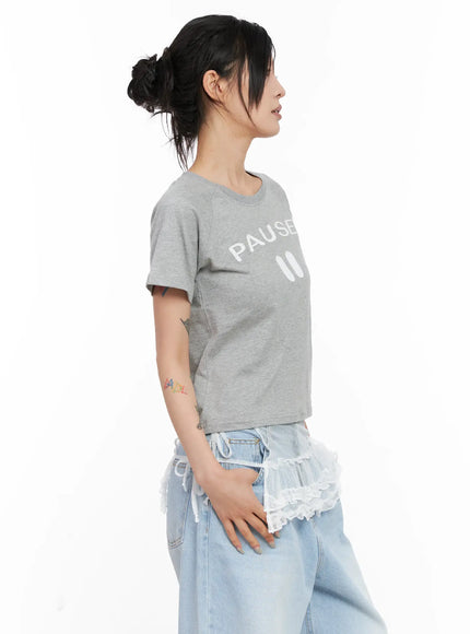 pause-graphic-cropped-tee-cl528