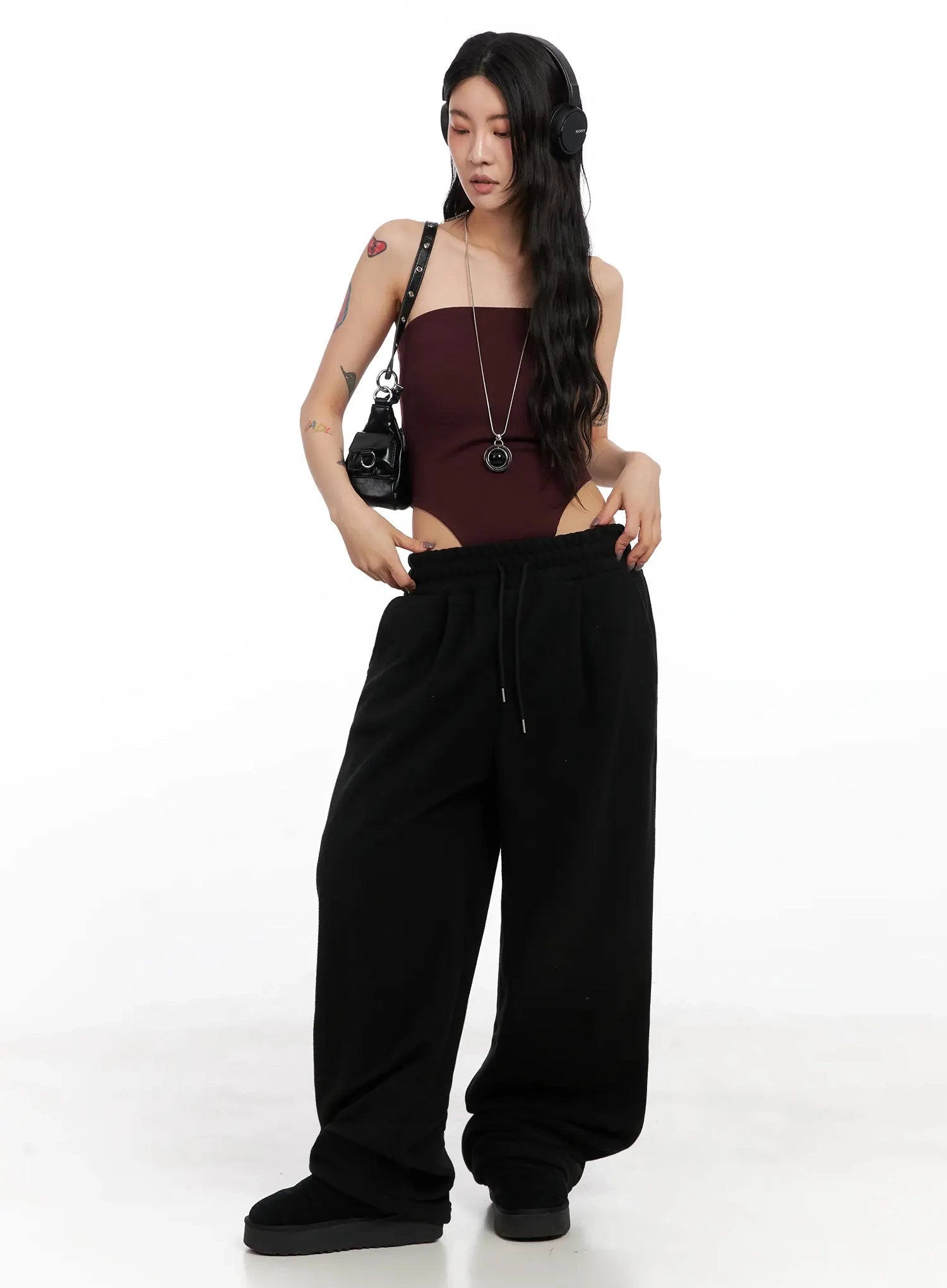 chic-minimal-pendant-necklace-in528